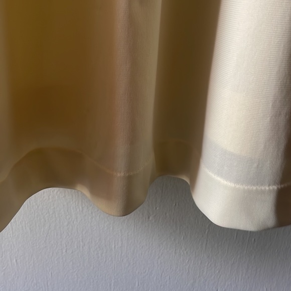 Vintage yellow lace sleeveless nightgown slip - Picture 6 of 7